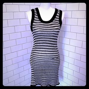 Si-iae Black and White Mini Sweater Dress XS